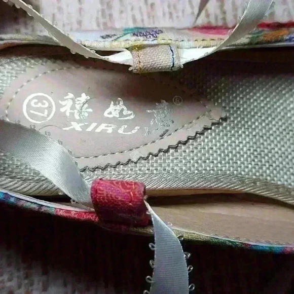 Xiruyi Floral/Paisley Ballet Flats - Picture 6 of 7